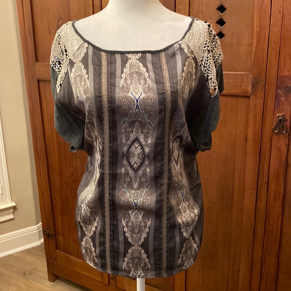 Anthropologie Tiny brand shirt